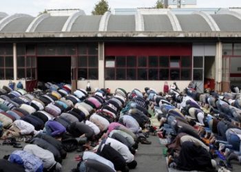 Mohamed Al-Cherif Ferjani: “The sermons in French mosques distance Muslims from their surroundings and increase their isolation and alienation”